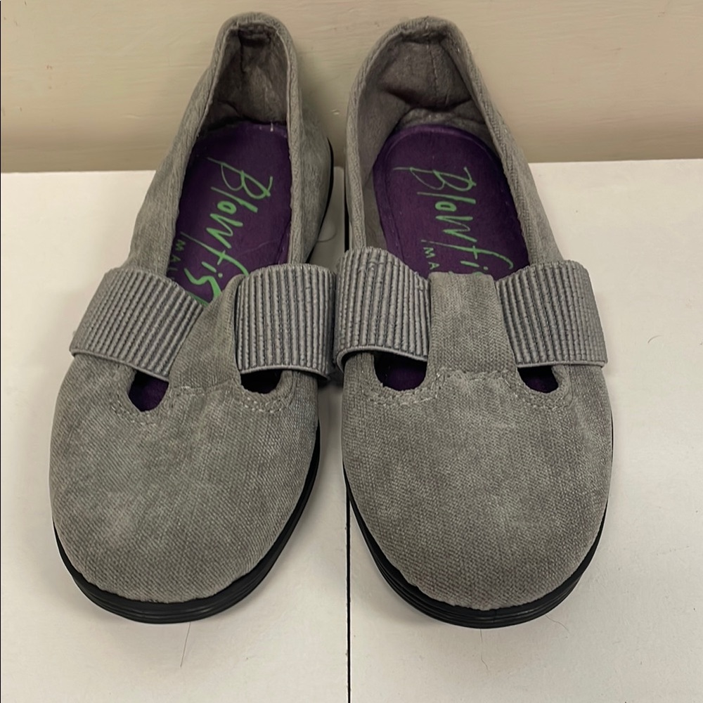 Blowfish Gray Suede Flats with Ribbed Strap